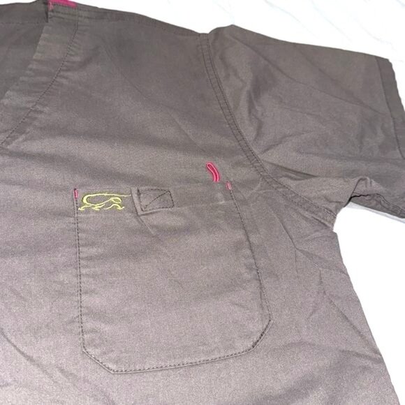 Iguana Med Gray V-Neck Scrub Top L/G - Picture 4 of 7